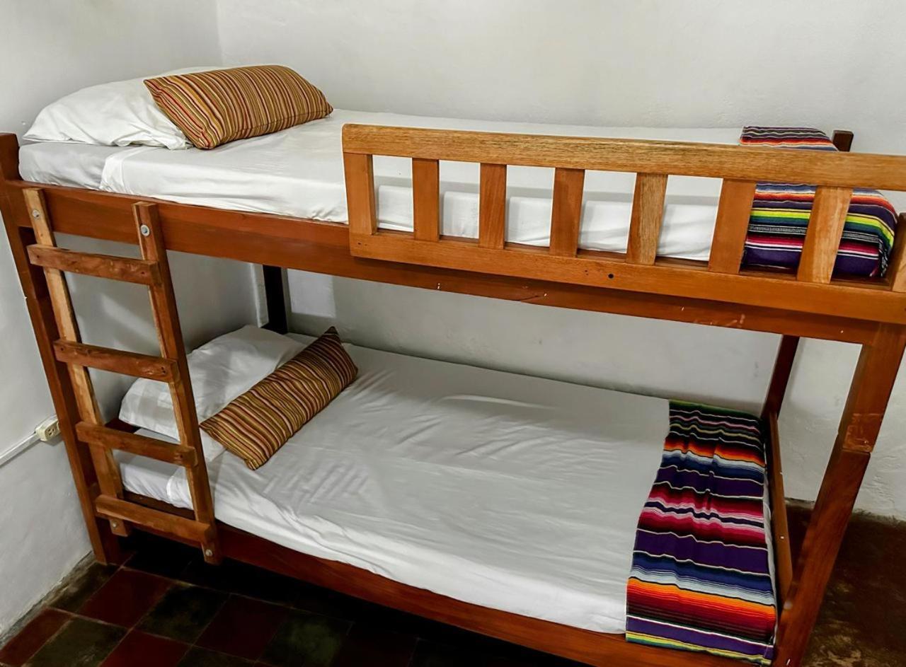 Casa Yoly Hostel Granada Phòng bức ảnh